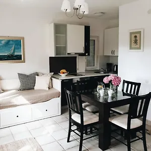 https://apartments-paklenica.hotelinzadar.com