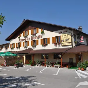 Vendégház Kmecki Hram