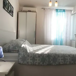 https://apartments-milanovic.primorje-gorskikotar.com